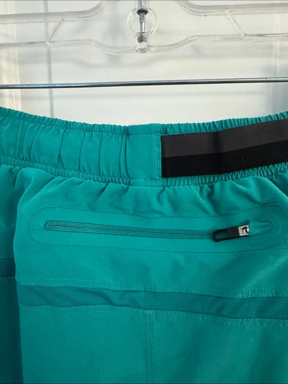 lululemon athletica green Surge Running Athletic Shorts size Small